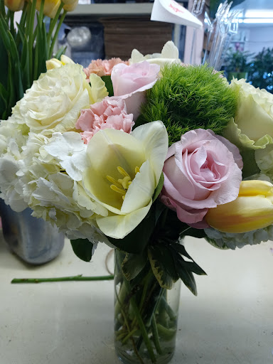 Florist «Mt Scott Flowers», reviews and photos, 7405 SE 82nd Ave, Portland, OR 97266, USA