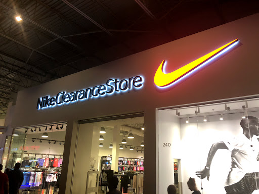 Sporting Goods Store «Nike Clearance Store», reviews and photos, 5000 S Arizona Mills Cir #240, Tempe, AZ 85282, USA