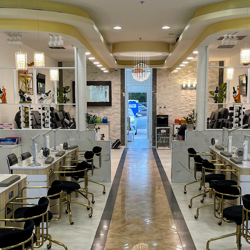 BeautiLuxe Nail Spa