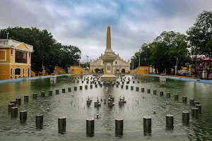 Plaza Salcedo (Luneta Park Musical Dancing Fountain) image