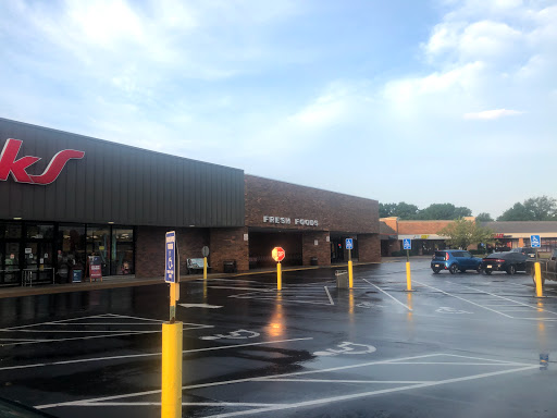 Grocery Store «Schnucks», reviews and photos, 1160 Shackelford Rd, Florissant, MO 63031, USA