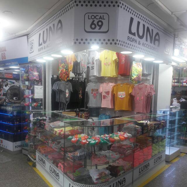 LUNA ROPA Y ACCESORIOS