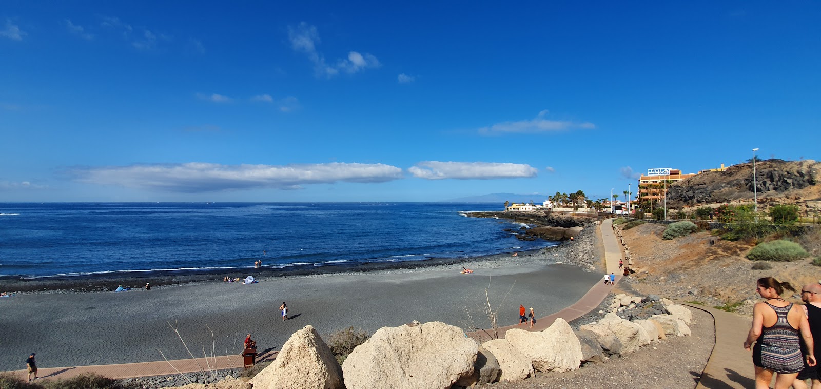 Fotografie cu Playa del Veril cu o suprafață de apă pură albastră