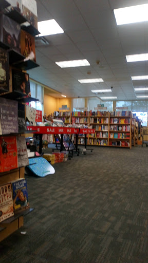 Book Store «Books-A-Million», reviews and photos, 335 Howe Ave, Cuyahoga Falls, OH 44221, USA