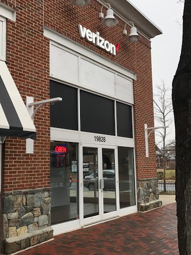 Cell Phone Store «Verizon Authorized Retailer, TCC», reviews and photos, 19828 Century Blvd, Germantown, MD 20874, USA