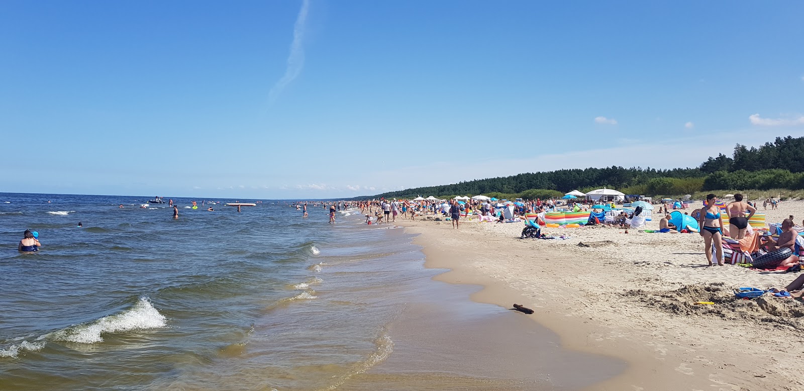 Foto av Jantar beach med lång rak strand