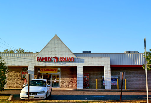 FAMILY DOLLAR, 6 NJ-36, Middletown, NJ 07748, USA, 