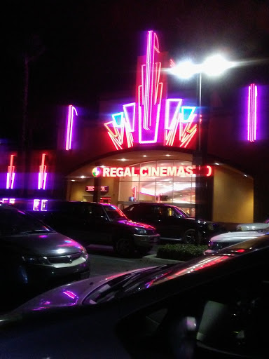 Movie Theater «Regal Cinemas Modesto 10», reviews and photos, 3969 McHenry Ave, Modesto, CA 95356, USA