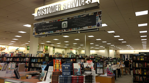 Book Store «Barnes & Noble Booksellers Palm Desert», reviews and photos, 72840 Highway 111 # 425, Palm Desert, CA 92260, USA