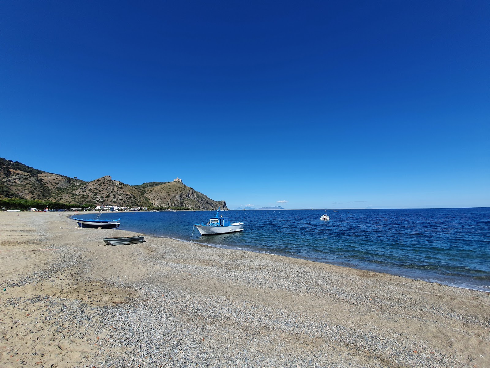 Foto di Spiaggia Di Marinello area del resort sulla spiaggia