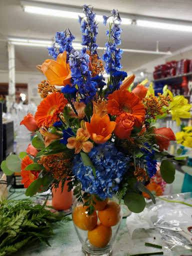Florist «Shaw And Boehler Florist», reviews and photos, 31 Clinton Ave, Cortland, NY 13045, USA