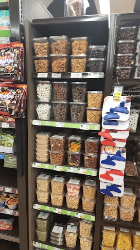 Grocery Store «Ralphs», reviews and photos, 1100 N San Fernando Blvd, Burbank, CA 91504, USA