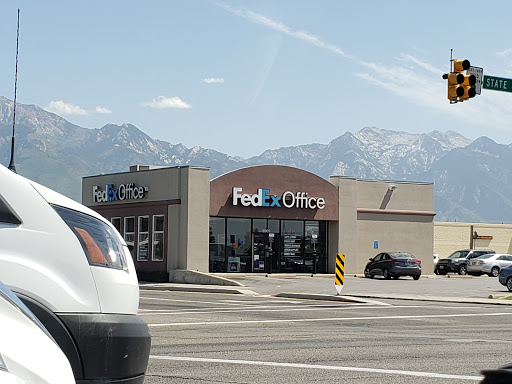 FedEx Office Print & Ship Center, 5901 State St, Murray, UT 84107, USA, 