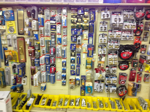 Home Improvement Store «Wiseman Hardware», reviews and photos, 233 N Hampton Rd, DeSoto, TX 75115, USA