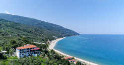 Photo de Chorefto Beach situé dans une zone naturelle