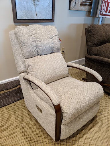 Furniture Store «La-Z-Boy Furniture Galleries», reviews and photos, 19230 Alderwood Mall Pkwy #180, Lynnwood, WA 98036, USA