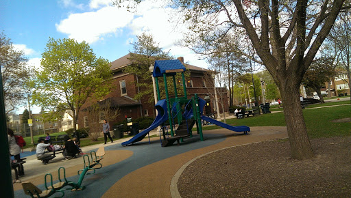 Park «Mayfair Park», reviews and photos, 4550 W Sunnyside Ave, Chicago, IL 60630, USA