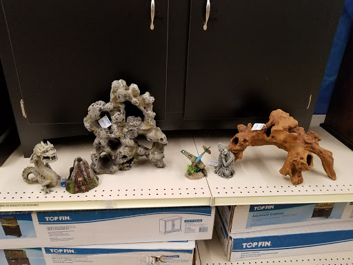 Pet Supply Store «PetSmart», reviews and photos, 45 Park Pl Dr, Covington, LA 70433, USA