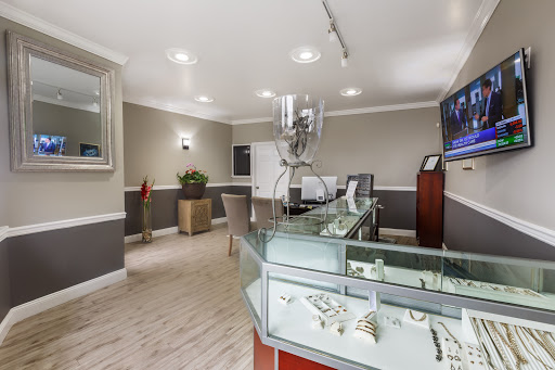 Jewelry Buyer «The Jewelers & Loan Company of Quincy», reviews and photos, 509 Beale St, Quincy, MA 02170, USA