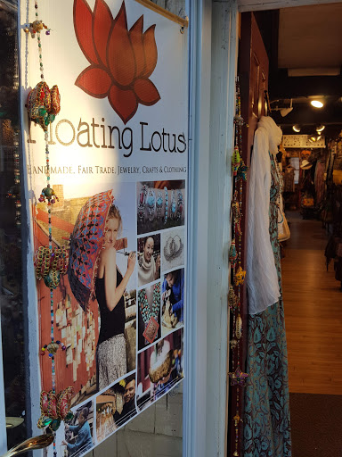 Boutique «Floating Lotus», reviews and photos, 27 Bearskin Neck, Rockport, MA 01966, USA