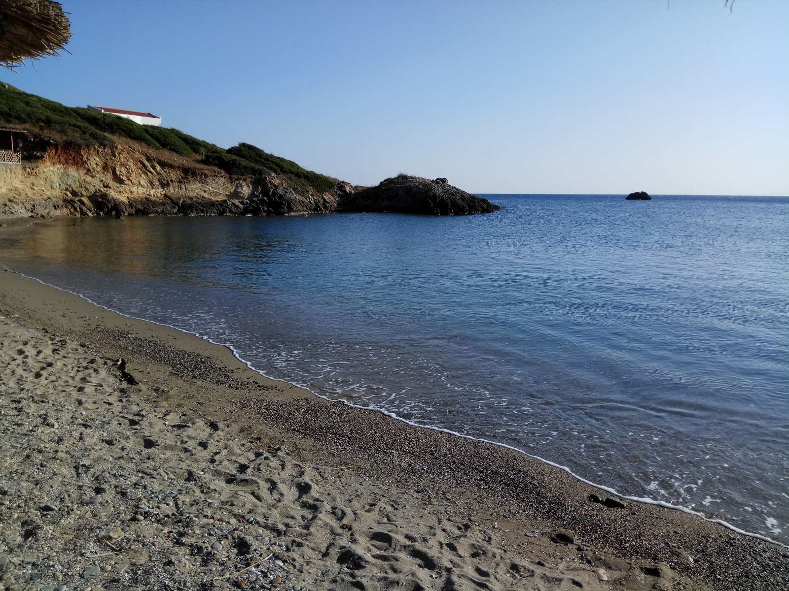 Viandini beach的照片 带有小海湾