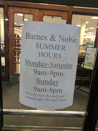 Book Store «Barnes & Noble Booksellers Palm Desert», reviews and photos, 72840 Highway 111 # 425, Palm Desert, CA 92260, USA