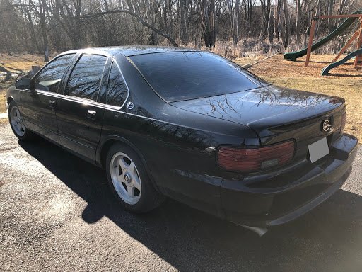 Auto Body Shop «Waukegan & Gurnee Auto Body», reviews and photos, 3923 Grove Ave, Gurnee, IL 60031, USA