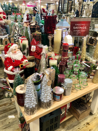 Department Store «HomeGoods», reviews and photos, 1444 E Golf Rd, Schaumburg, IL 60173, USA