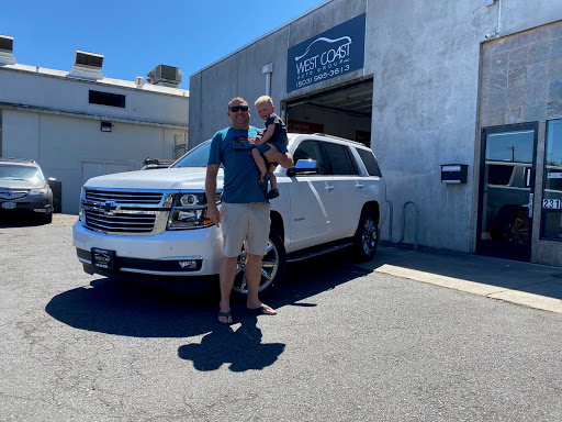 Used Car Dealer «West Coast Auto Group», reviews and photos, 231 NE 10th Ave, Portland, OR 97232, USA