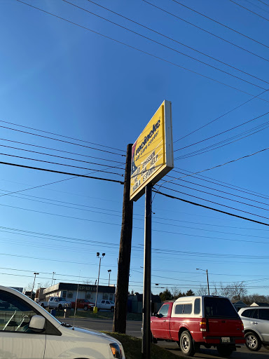 Auto Repair Shop «Meineke Car Care Center», reviews and photos, 1106 Gallatin Pike N, Madison, TN 37115, USA