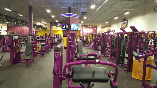 Shopping Mall «Creekside Crossing & Shops», reviews and photos, 404 E Six Forks Rd, Raleigh, NC 27609, USA