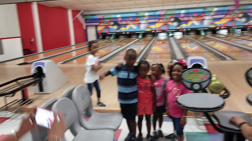 Bowling Alley «Buffaloe Lanes South Family Bowling Center», reviews and photos, 6701 Fayetteville Rd, Raleigh, NC 27603, USA