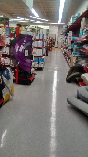 Pet Supply Store «Petco Animal Supplies», reviews and photos, 125 Lincoln Hwy, Exton, PA 19341, USA