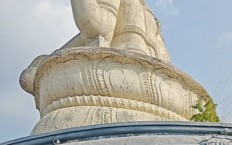 Sri Kanchi Kamakoti peedam Epic Heritage museum and research library image