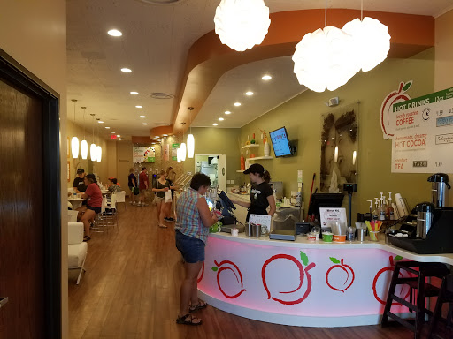 Frozen Yogurt Shop «Peachwave Frozen Yogurt & Gelato», reviews and photos, 6 W 8th St, Holland, MI 49423, USA
