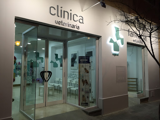 Clínica Veterinaria Vegavet en Lora del Río