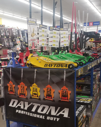 Hardware Store «Harbor Freight Tools», reviews and photos, 6272 Pearl Rd, Parma Heights, OH 44130, USA