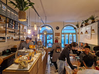Atmosphère du Café Cavoua Coffee Spot à Saint-Malo - n°11