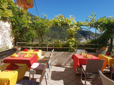 La Baie D'Halong à Sisteron