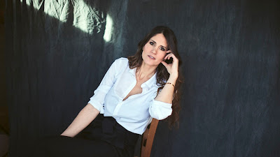 Vanessa Carrara-Douillet à Certines