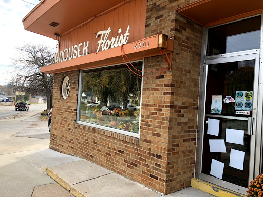 Janousek Florist Inc. & Greenhouses, 4901 Charles St, Omaha, NE 68132, USA, 