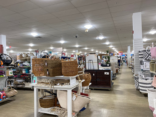 Department Store «HomeGoods», reviews and photos, 400 Cochituate Rd, Framingham, MA 01701, USA