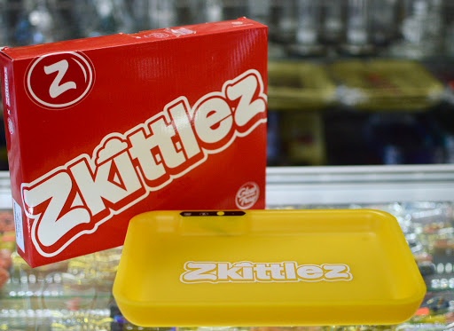 Tobacco Shop «Sky High Smoke Shop», reviews and photos, 33 W Southern Ave, Tempe, AZ 85282, USA