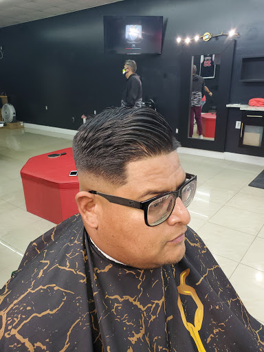 Barber Shop «Gente De Zona Barbershop», reviews and photos, 6821 W Hillsborough Ave, Tampa, FL 33634, USA