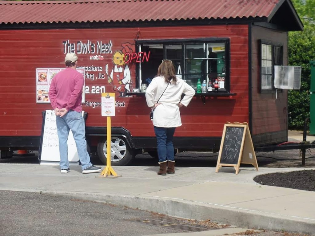 Owl's Nest Concessions and Catering Food Truck Jackson, TN 38301