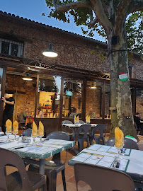 Atmosphère du Pizzeria Chez Marie ( L'IMPREVU ) à Saint-Maximin-la-Sainte-Baume - n°1