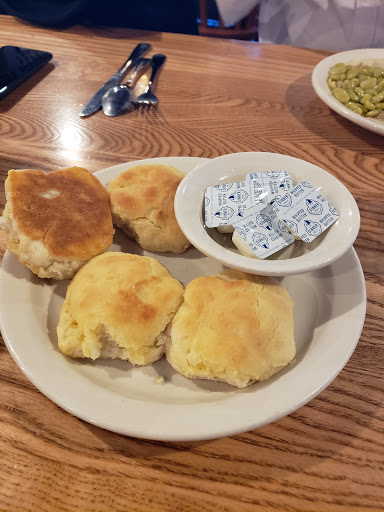 American Restaurant «Cracker Barrel Old Country Store», reviews and photos, 1395 Ford St, Maumee, OH 43537, USA