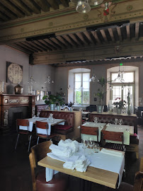 Atmosphère du Hotel restaurant Château de La Pomarède à La Pomarède - n°15