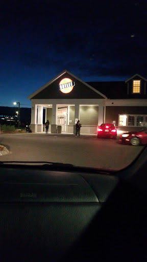 State Liquor Store «NH Liquor & Wine Outlet», reviews and photos, 68 Elm St, Manchester, NH 03103, USA