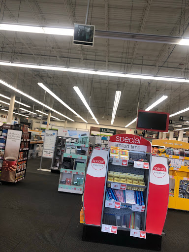 Office Supply Store «Staples», reviews and photos, 1075 N Main St, Warrington, PA 18976, USA